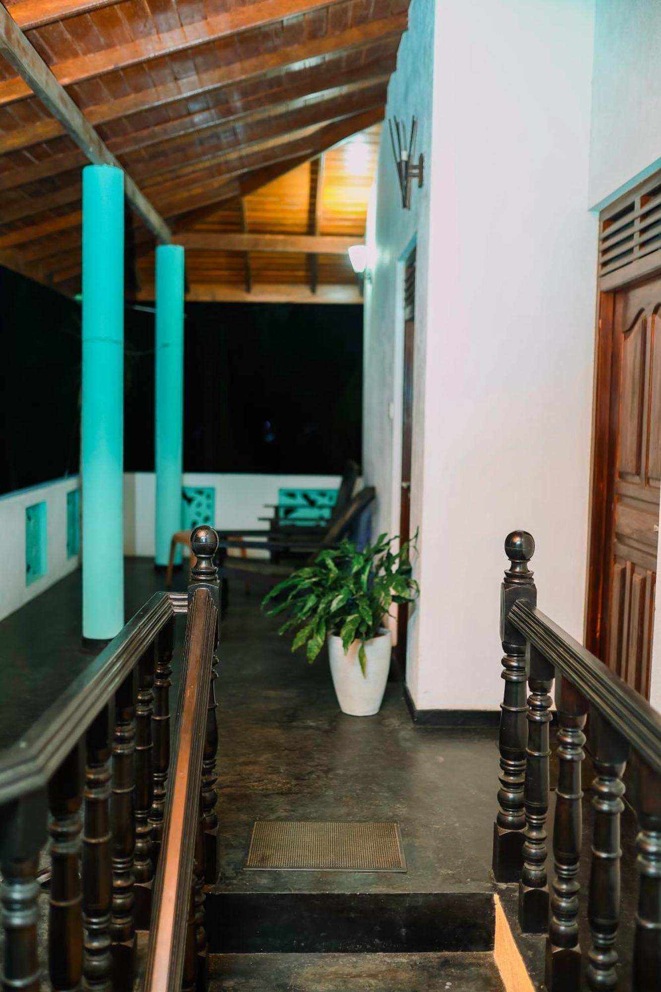 Beach Lagoon Guesthouse Tangalle Exterior photo